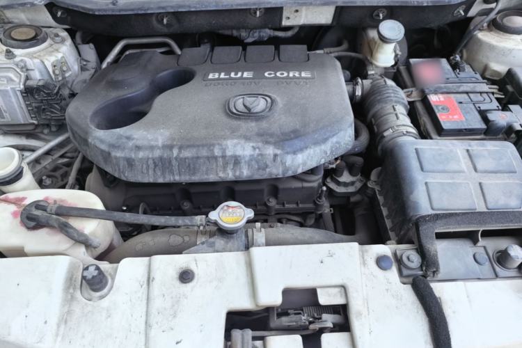 Used CHANGAN CS35 2015 1.6L Automatic Luxury Model China V Standard Engine Bay