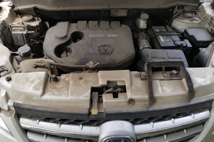 Used CHANGAN CS35 2015 1.6L Automatic Luxury Model China IV Standard Engine Bay
