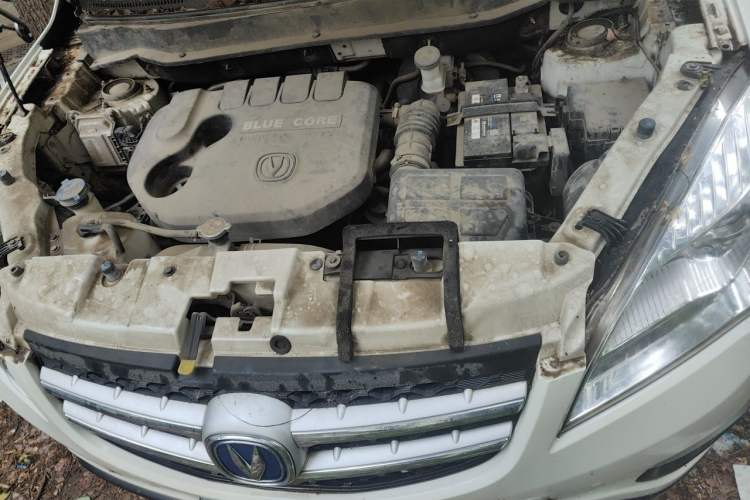 Used CHANGAN CS35 2015 1.6L Manual Luxury Model China V Standard Engine Bay