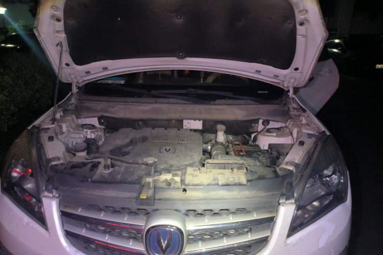 Used CHANGAN CS35 2015 1.6L Manual Luxury Model China IV Standard Engine Bay