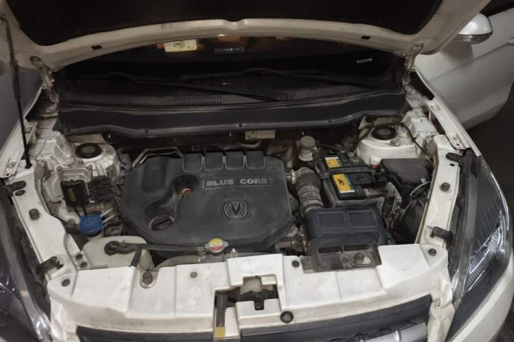 Used CHANGAN CS35 2015 1.6L Manual Comfort Model China IV Standard Engine Bay