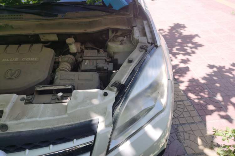 Used CHANGAN CS35 2015 1.6L Manual Luxury Model China IV Standard Engine Bay Left