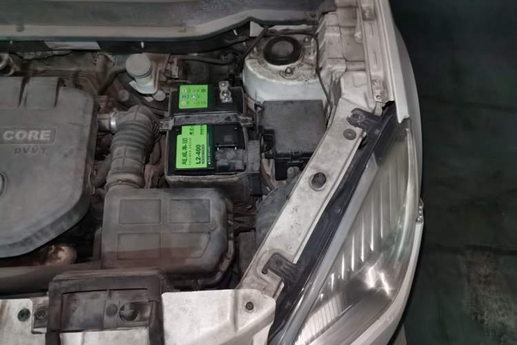 Used CHANGAN CS35 2015 1.6L Manual Luxury Model China IV Standard Engine Bay Left