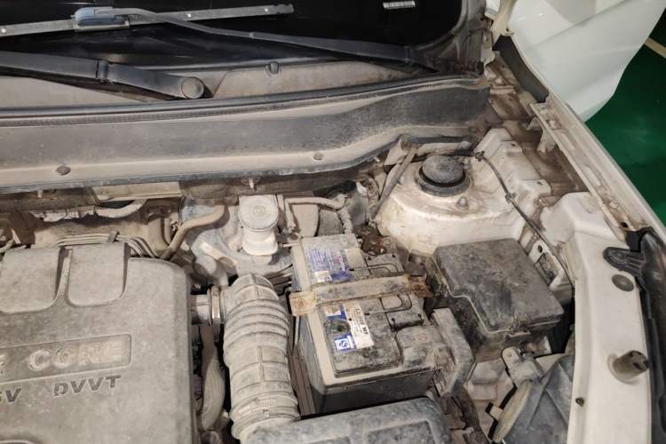Used CHANGAN CS35 2015 1.6L Manual Luxury Model China IV Standard Engine Bay Left