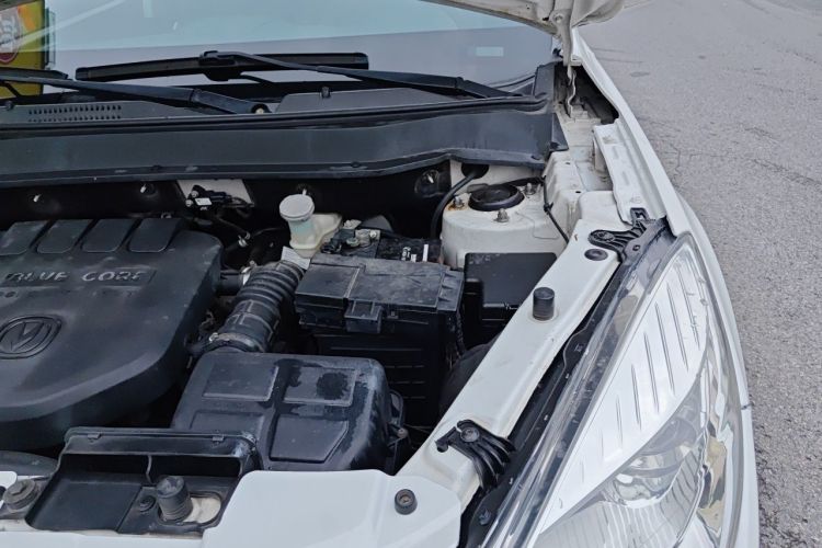 Used CHANGAN CS35 2015 1.6L Manual Luxury Model China IV Standard Engine Bay Left