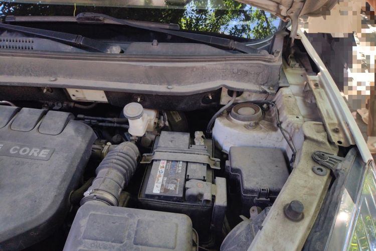 Used CHANGAN CS35 2015 1.6L Automatic Luxury Model China IV Standard Engine Bay Left