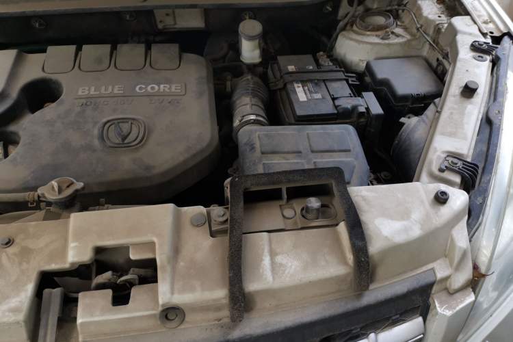 Used CHANGAN CS35 2015 1.6L Automatic Luxury Model China IV Standard Engine Bay Left