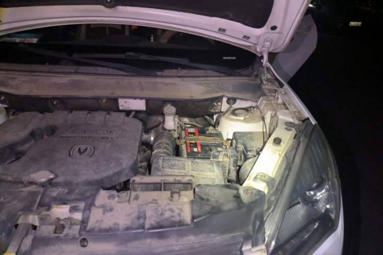 Used CHANGAN CS35 2015 1.6L Manual Luxury Model China IV Standard Engine Bay Left