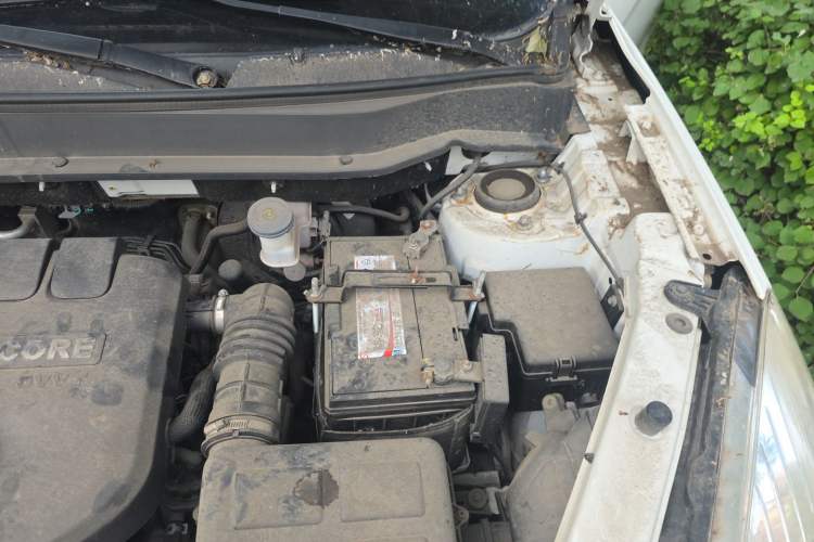 Used CHANGAN CS35 2015 1.6L Manual Luxury Model China IV Standard Engine Bay Left