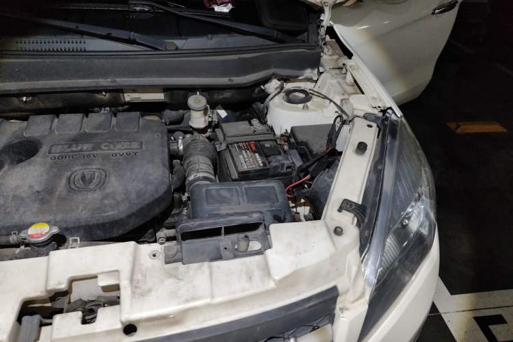 Used CHANGAN CS35 2015 1.6L Automatic Luxury Model China IV Standard Engine Bay Left