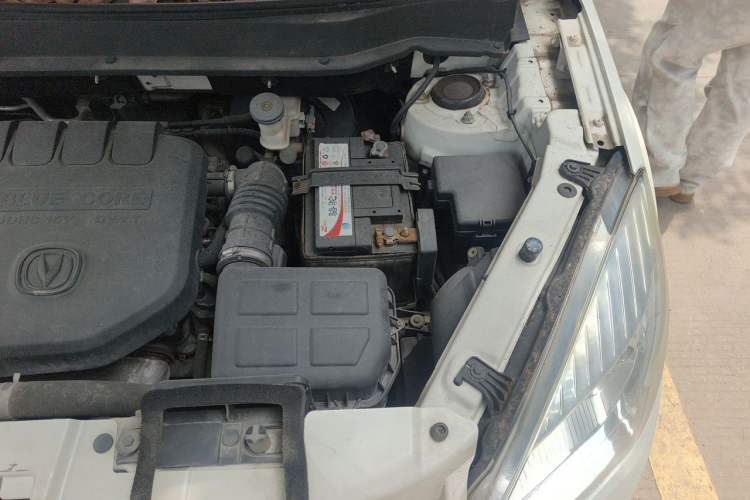 Used CHANGAN CS35 2015 1.6L Automatic Luxury Model China IV Standard Engine Bay Left