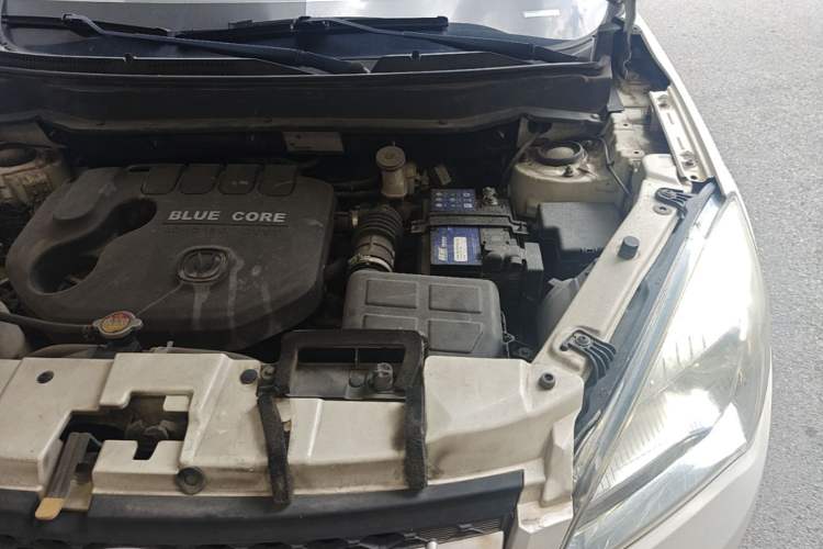 Used CHANGAN CS35 2015 1.6L Automatic Luxury Model China V Standard Engine Bay Left
