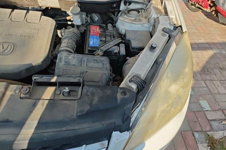 Used CHANGAN CS35 2015 1.6L Automatic Luxury Model China IV Standard Engine Bay Left