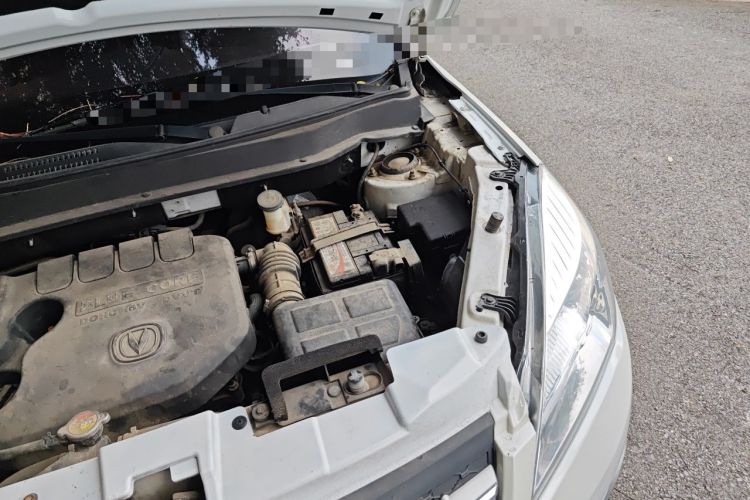 Used CHANGAN CS35 2015 1.6L Manual Luxury Model China IV Standard Engine Bay Left