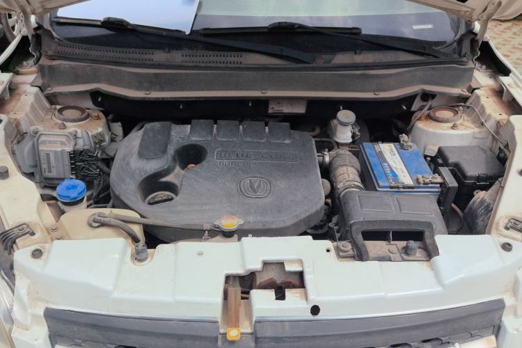 Used CHANGAN CS35 2015 1.6L Automatic Luxury Model China IV Standard Engine Bay