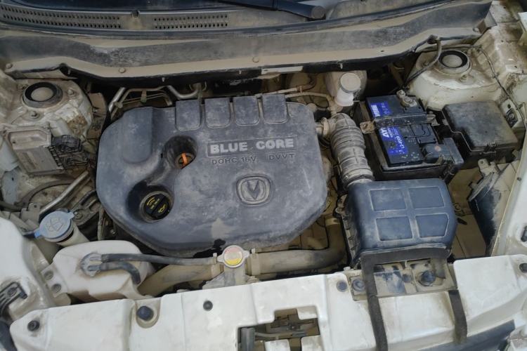 Used CHANGAN CS35 2015 1.6L Automatic Luxury Model China IV Standard Engine Bay