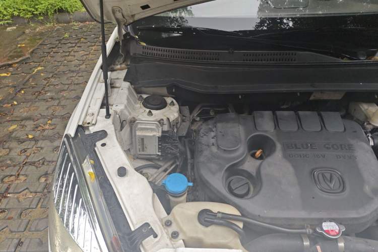 Used CHANGAN CS35 2015 1.6L Automatic Luxury Model China IV Standard Engine Bay Right