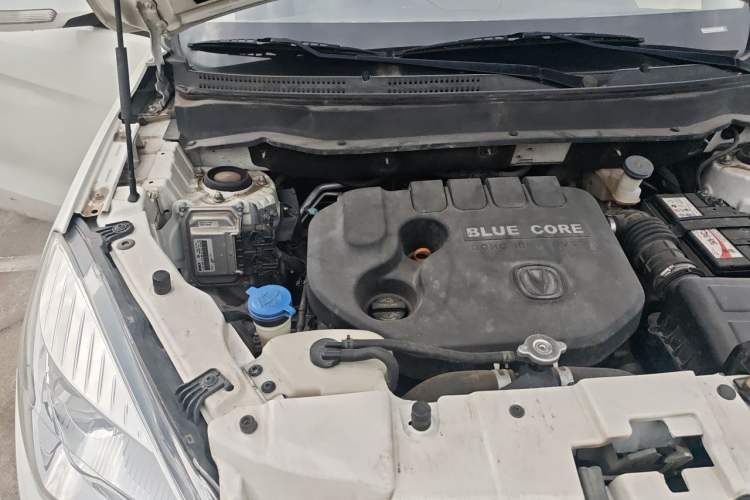 Used CHANGAN CS35 2015 1.6L Manual Luxury Model China IV Standard Engine Bay Right