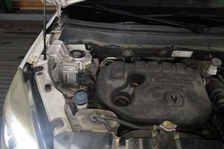 Used CHANGAN CS35 2015 1.6L Manual Luxury Model China V Standard Engine Bay Right