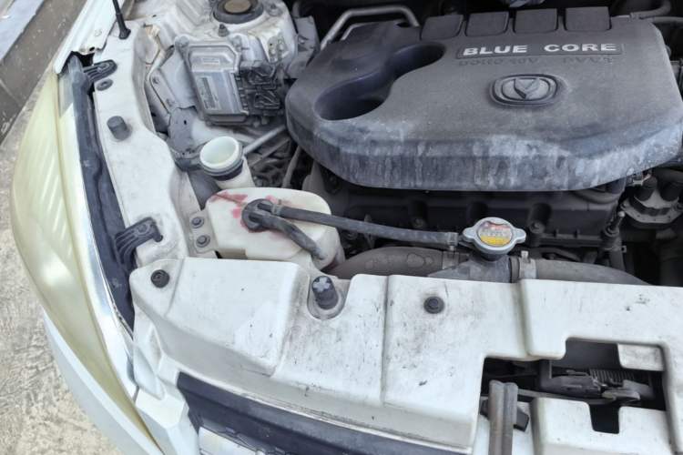Used CHANGAN CS35 2015 1.6L Automatic Luxury Model China V Standard Engine Bay Right