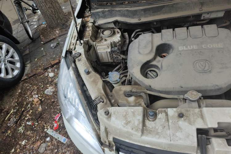 Used CHANGAN CS35 2015 1.6L Manual Luxury Model China V Standard Engine Bay Right