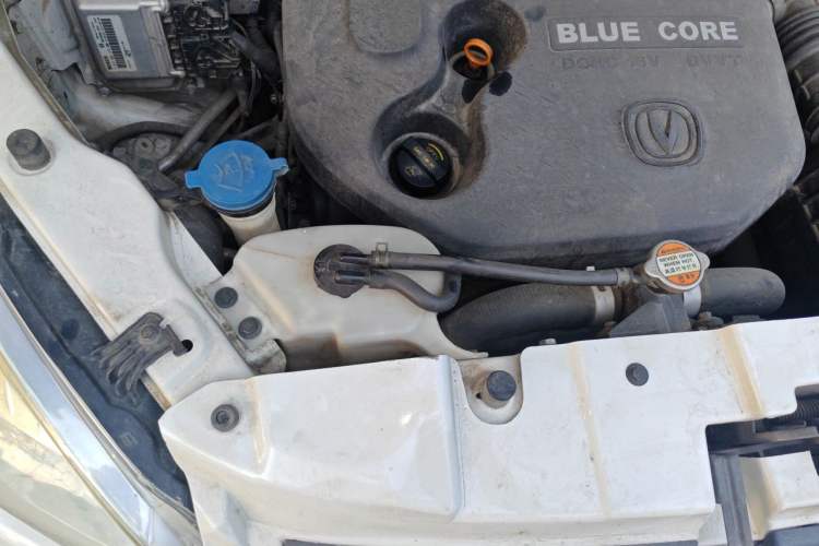 Used CHANGAN CS35 2015 1.6L Automatic Luxury Model China IV Standard Engine Bay Right