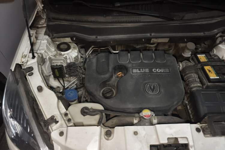 Used CHANGAN CS35 2015 1.6L Manual Comfort Model China IV Standard Engine Bay Right