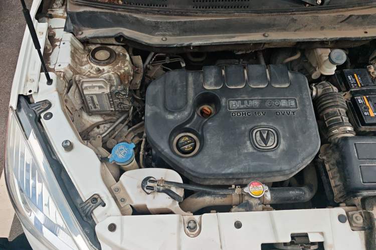 Used CHANGAN CS35 2015 1.6L Manual Luxury Model China IV Standard Engine Bay Right