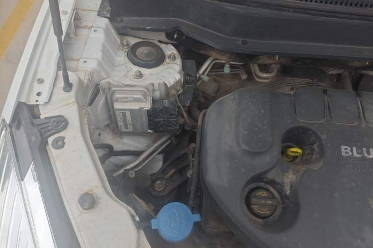 Used CHANGAN CS35 2015 1.6L Manual Comfort Model China V Standard Engine Bay Right
