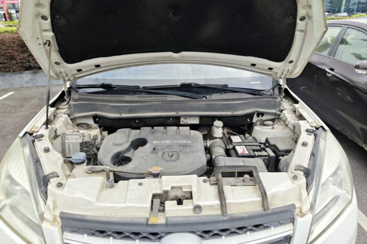 Used CHANGAN CS35 2015 1.6L Manual Luxury Model China V Standard Engine Bay