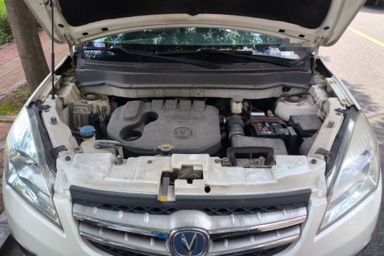 Used CHANGAN CS35 2015 1.6L Manual Luxury Model China IV Standard Engine Bay