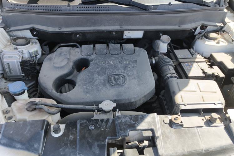 Used CHANGAN CS35 2015 1.6L Manual Luxury Model China IV Standard Engine Bay