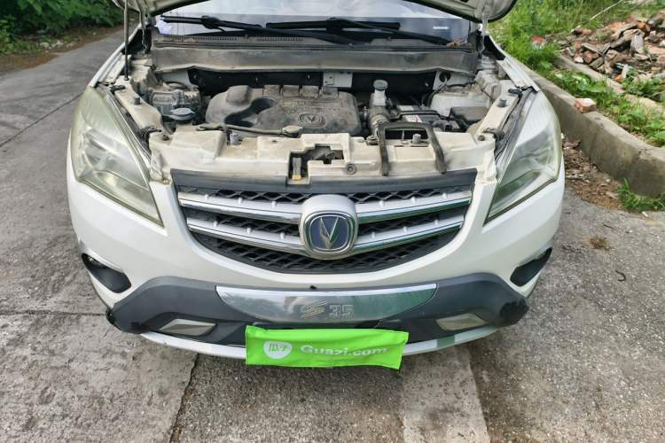 Used CHANGAN CS35 2015 1.6L Manual Luxury Model China IV Standard Engine Bay