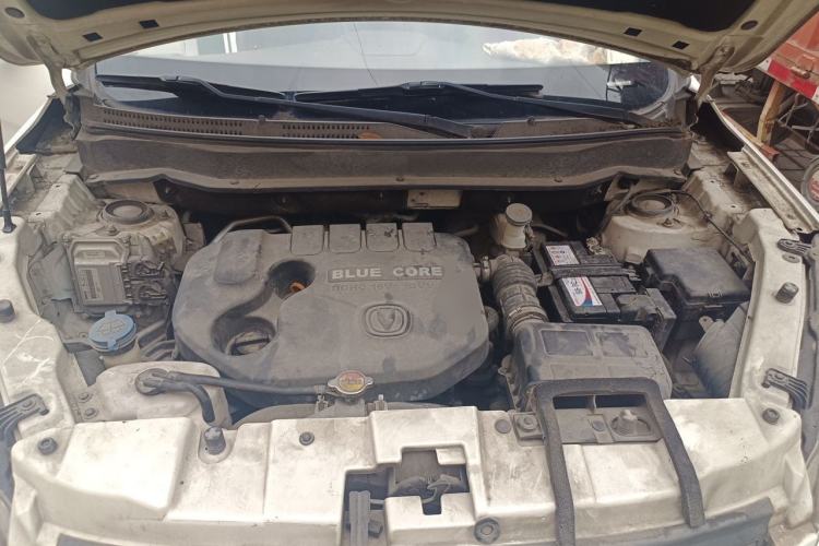 Used CHANGAN CS35 2015 1.6L Manual Luxury Model China IV Standard Engine Bay
