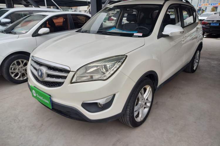Used CHANGAN CS35 2015 1.6L Manual Luxury Model China IV Standard Exterior 1