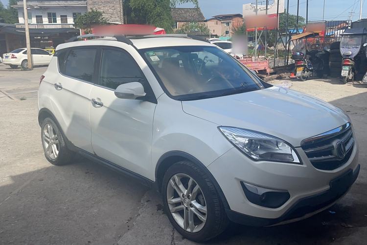 Used CHANGAN CS35 2015 1.6L Automatic Luxury Model China V Standard Exterior 2