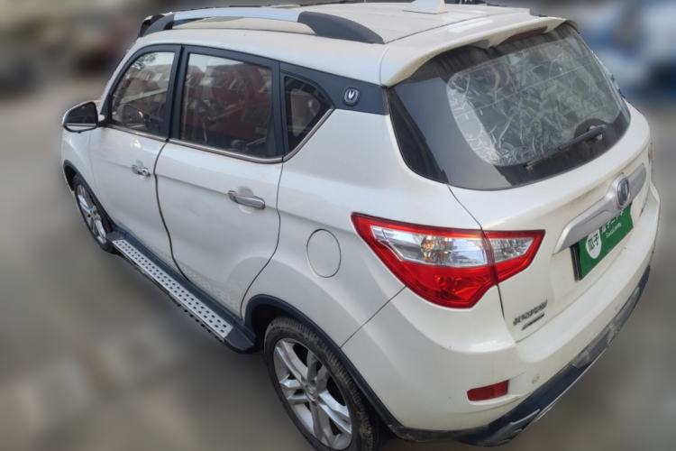 Used CHANGAN CS35 2015 1.6L Automatic Luxury Model China IV Standard Exterior 3