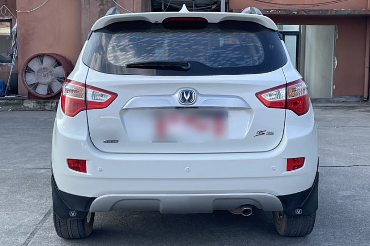 Used CHANGAN CS35 2015 1.6L Automatic Luxury Model China IV Standard Exterior 4