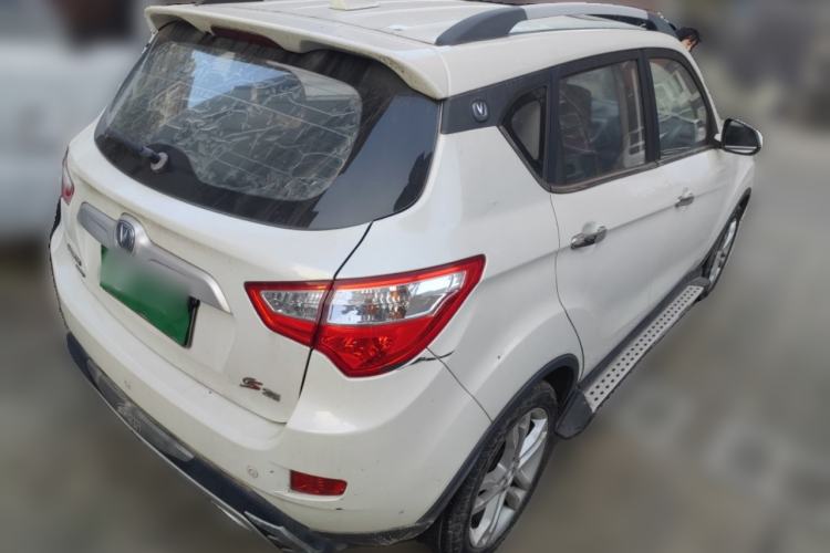 Used CHANGAN CS35 2015 1.6L Automatic Luxury Model China IV Standard Exterior 5