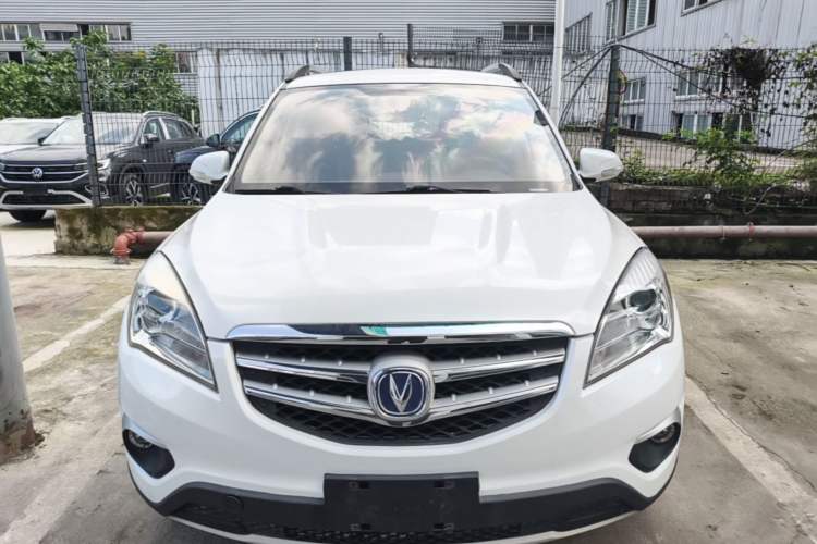 Used CHANGAN CS35 2015 1.6L Manual Luxury Model China IV Standard Front