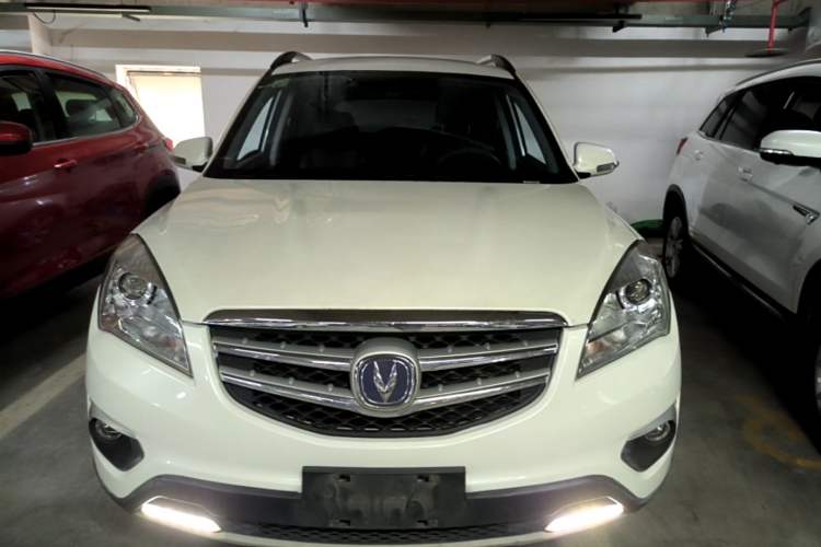 Used CHANGAN CS35 2015 1.6L Manual Luxury Model China IV Standard Front
