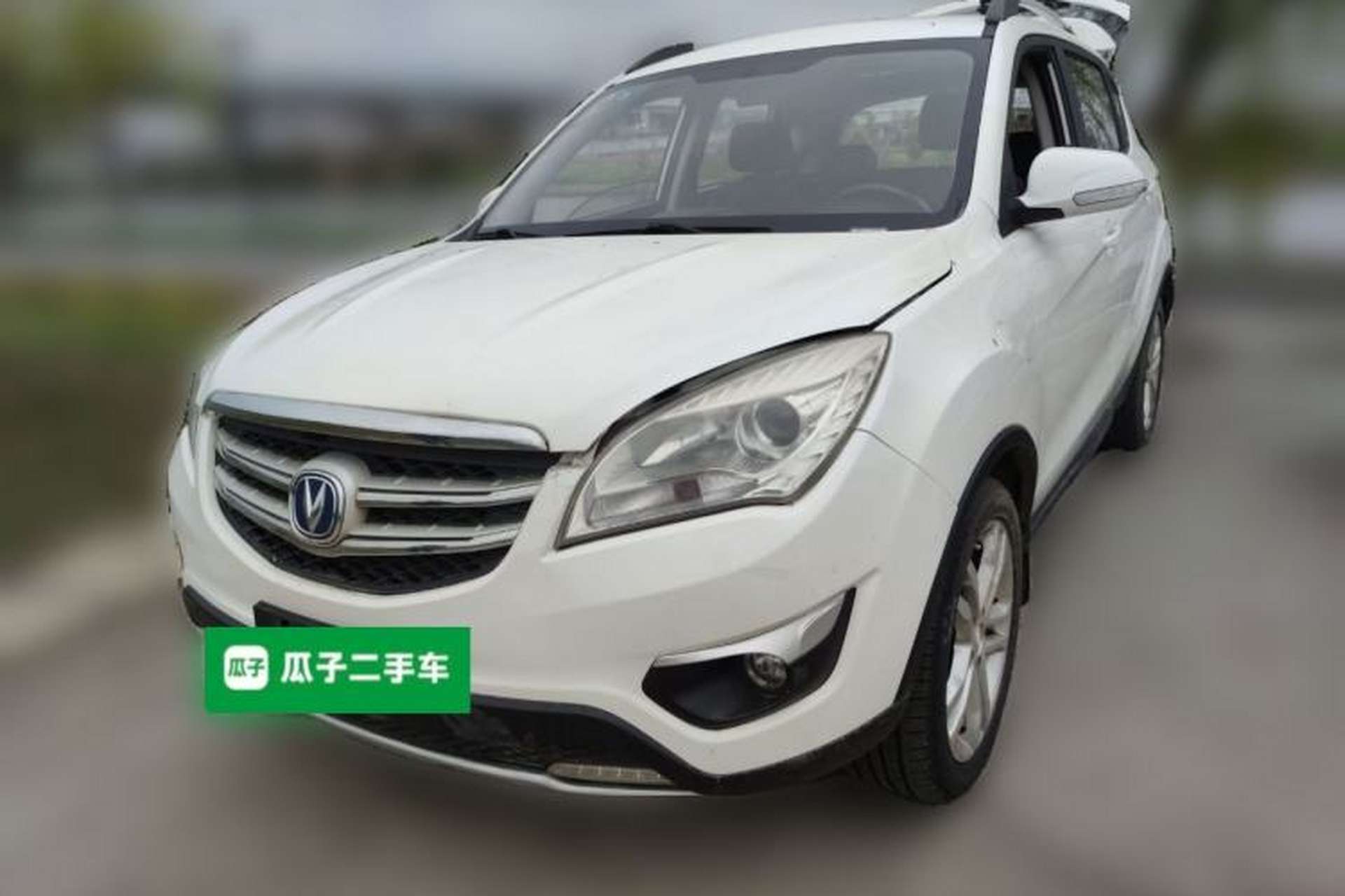 Used CHANGAN CS35 2015 1.6L Manual Luxury Model China IV Standard Front Left 45 Deg