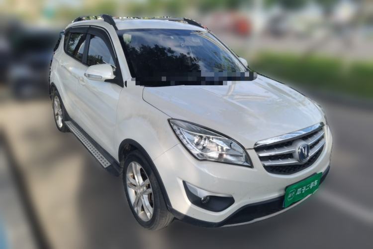 Used CHANGAN CS35 2015 1.6L Manual Luxury Model China IV Standard Front Right 45 Deg