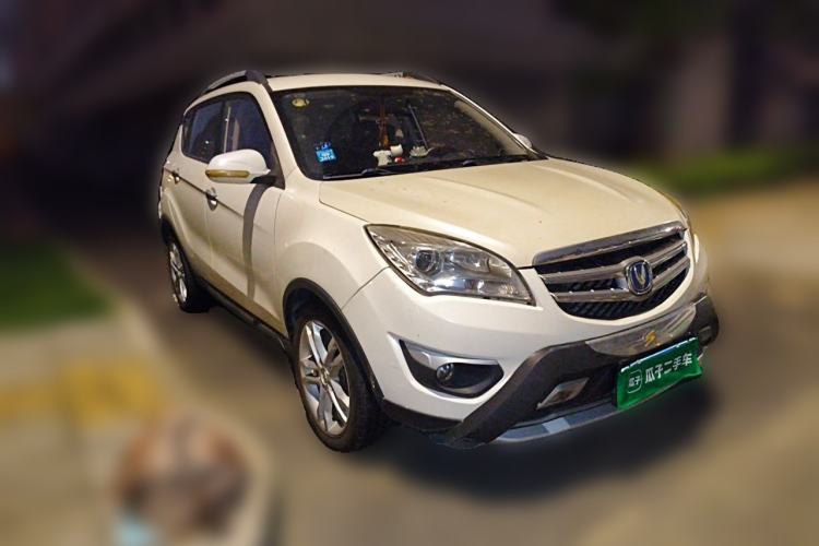 Used CHANGAN CS35 2015 1.6L Automatic Luxury Model China IV Standard Front Right 45 Deg