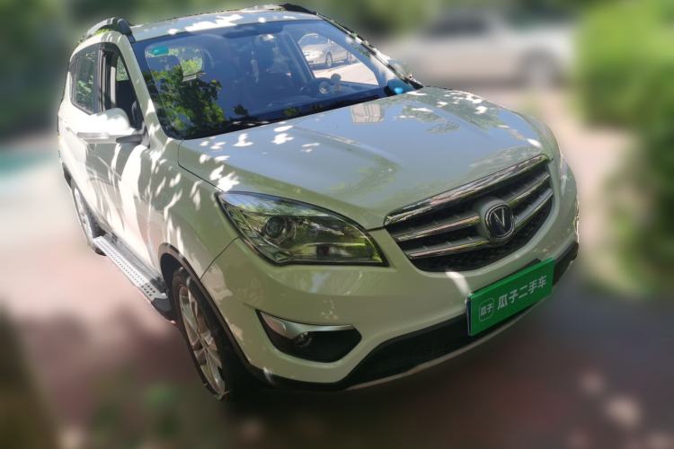Used CHANGAN CS35 2015 1.6L Manual Luxury Model China IV Standard Front Right 45 Deg