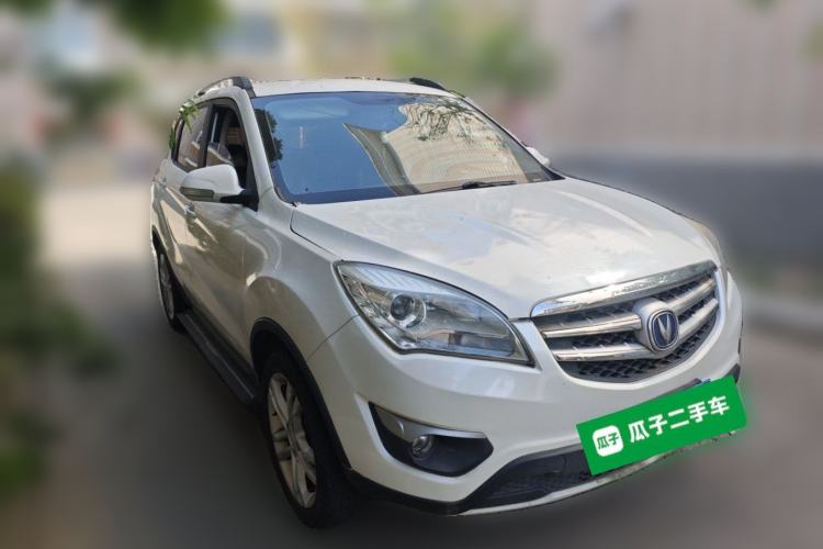 Used CHANGAN CS35 2015 1.6L Manual Luxury Model China IV Standard Front Right 45 Deg