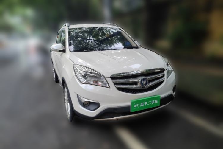 Used CHANGAN CS35 2015 1.6L Manual Luxury Model China IV Standard Front Right 45 Deg