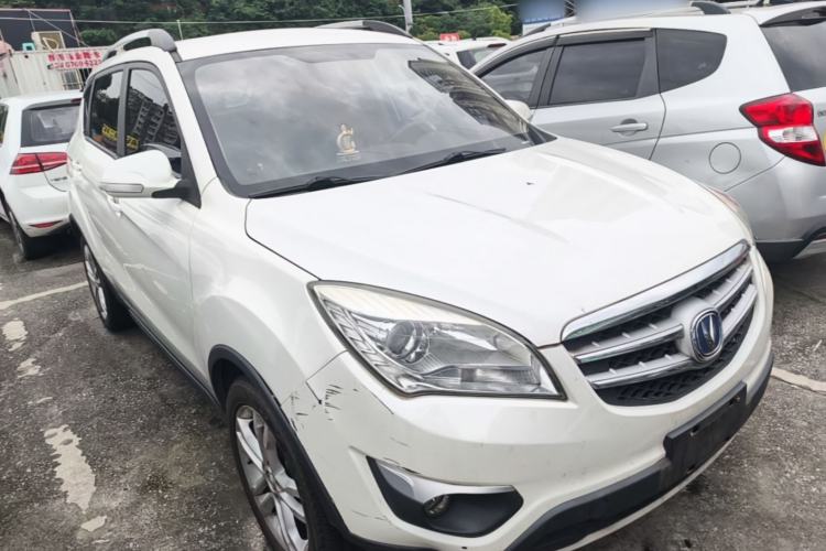Used CHANGAN CS35 2015 1.6L Manual Luxury Model China IV Standard Front Right 45 Deg