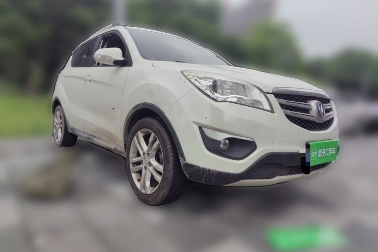 Used CHANGAN CS35 2015 1.6L Manual Luxury Model China IV Standard Front Right 45 Deg