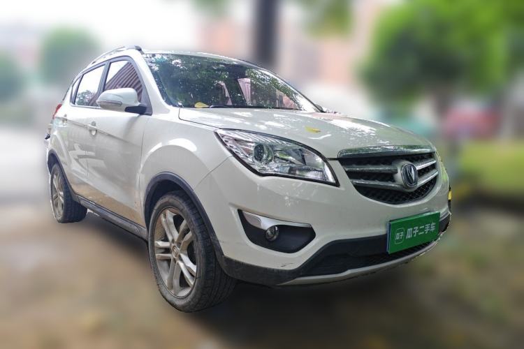 Used CHANGAN CS35 2015 1.6L Manual Luxury Model China IV Standard Front Right 45 Deg